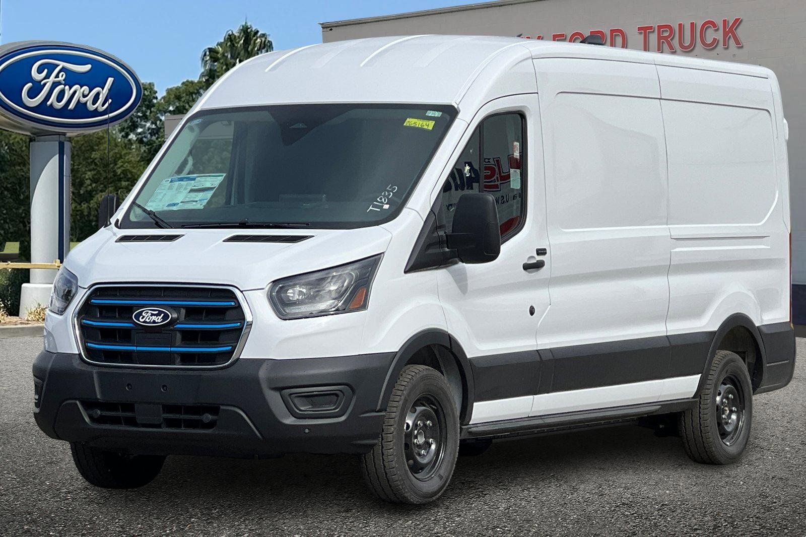 New 2026 Ford E-Transit 148 Medium Roof w/ Load Area Protection Package image 8