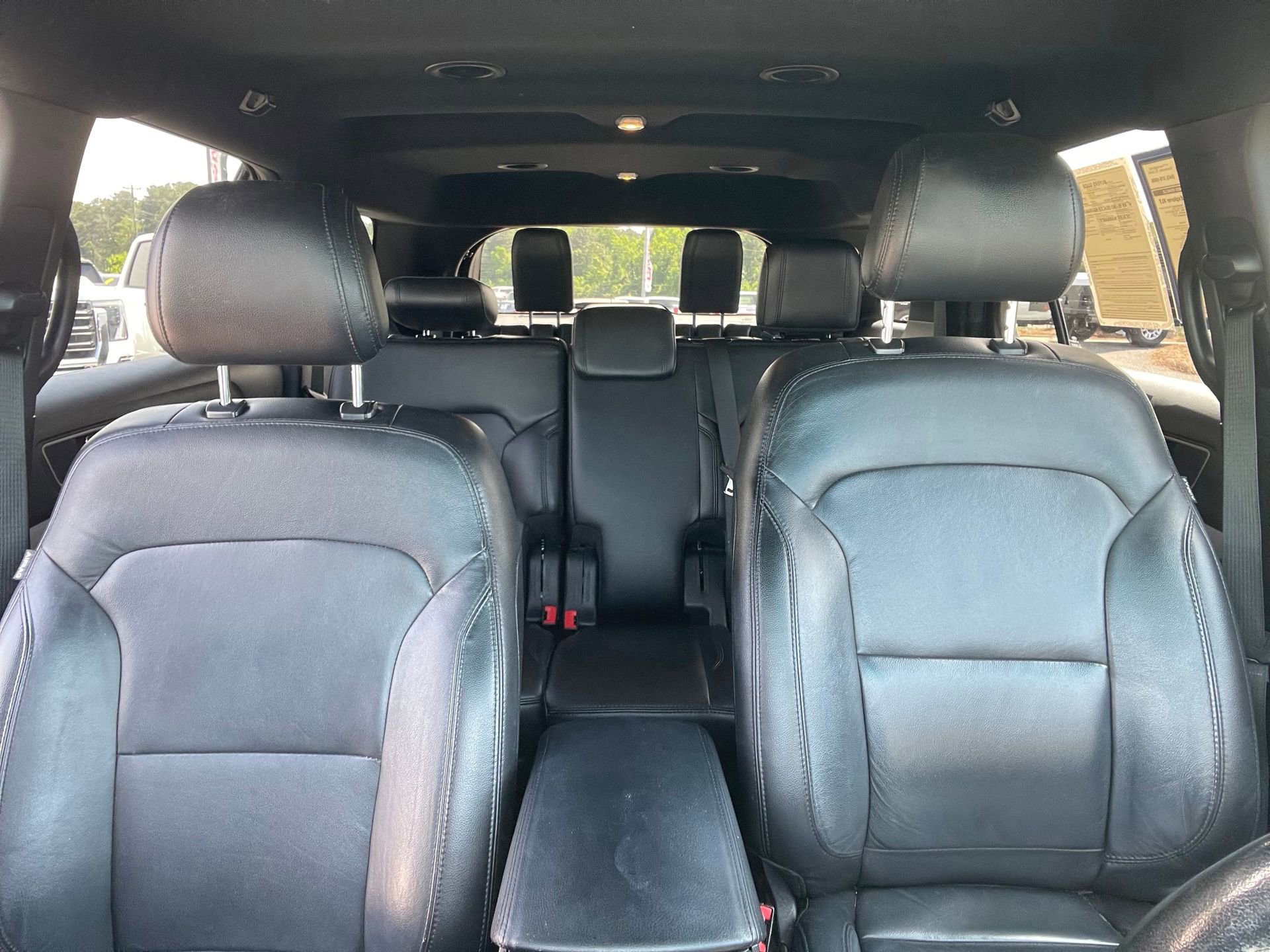 Used 2016 Ford Explorer XLT w/ Equipment Group 202A FWD image 30