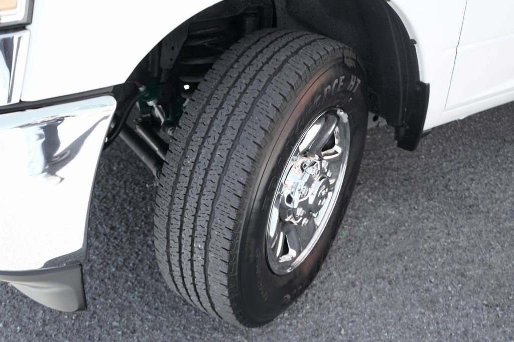 Used 2024 RAM 2500 Tradesman w/ Chrome Appearance Group image 44