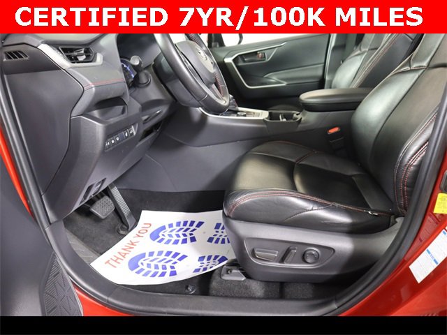 Used 2021 Toyota RAV4 SE w/ Weather & Moonroof Package image 21