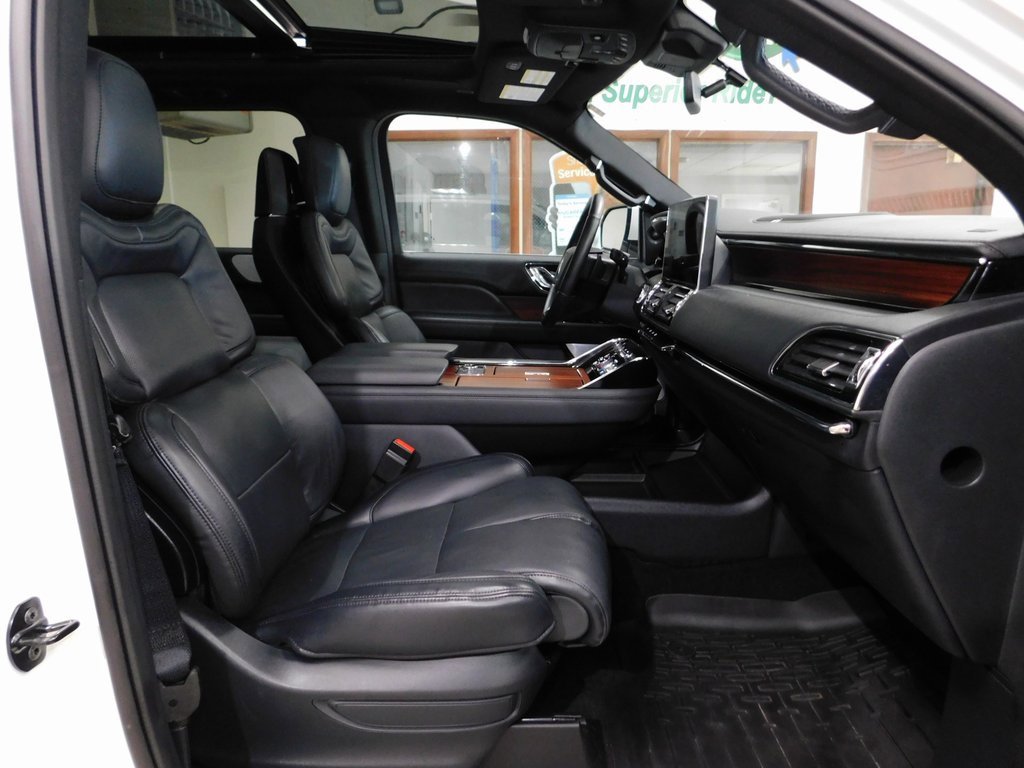 Used 2024 Lincoln Navigator Reserve w/ Equipment Group 201A image 96