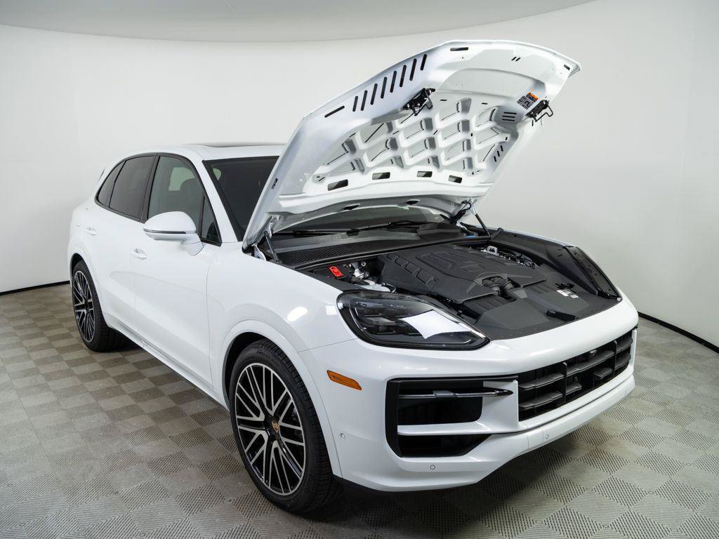 New 2026 Porsche Cayenne S AWD/4WD image 35
