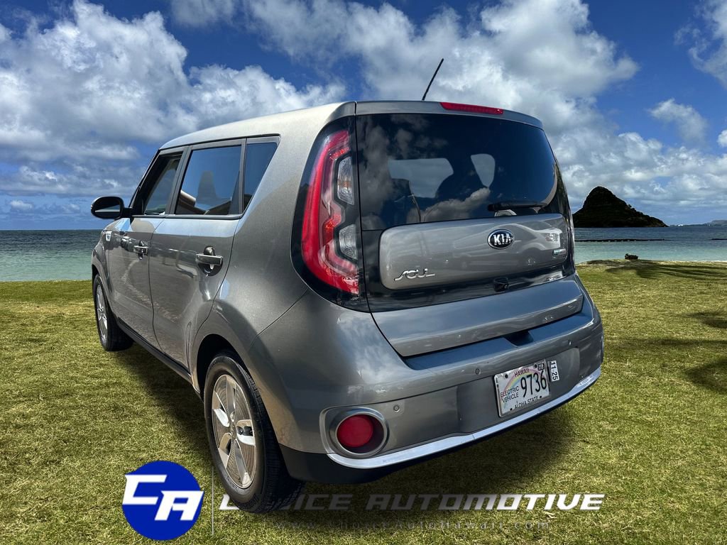 Used 2018 Kia Soul EV + image 5
