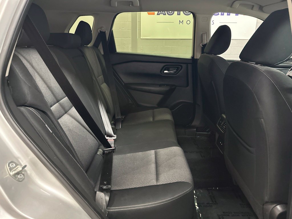 Used 2025 Nissan Rogue SV AWD/4WD image 20