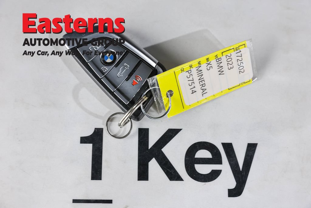 Used 2023 BMW X5 xDrive40i w/ M Sport Package AWD/4WD image 27