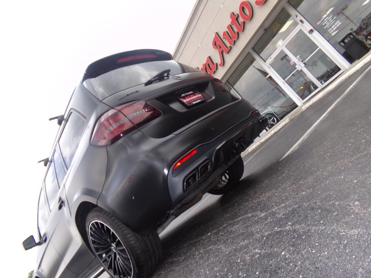 Used 2018 Mercedes-Benz GLS 63 AMG 4MATIC w/ AMG Night Styling Package image 10