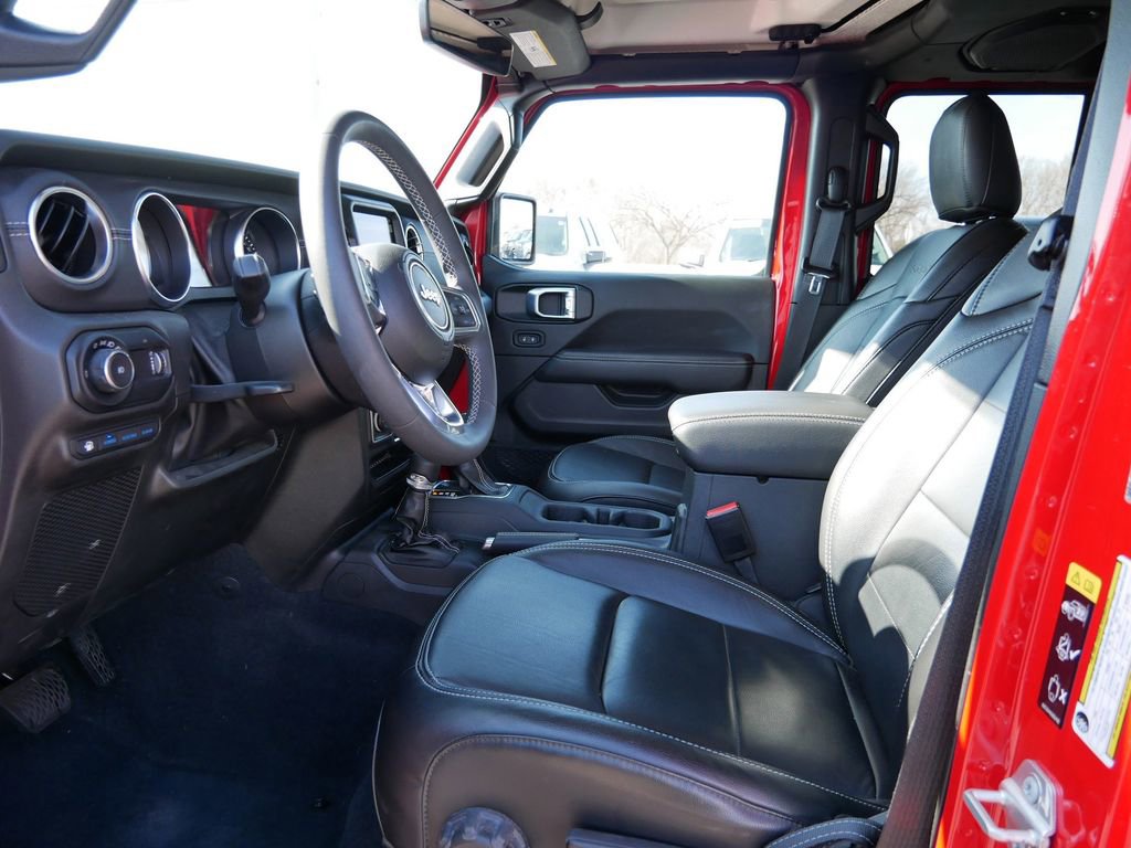 Used 2023 Jeep Wrangler Unlimited Sahara image 11