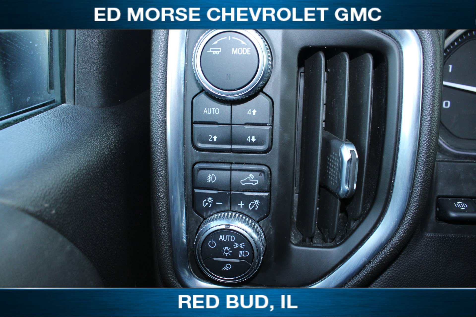 Used 2022 GMC Sierra 3500 Denali w/ Technology Package image 16