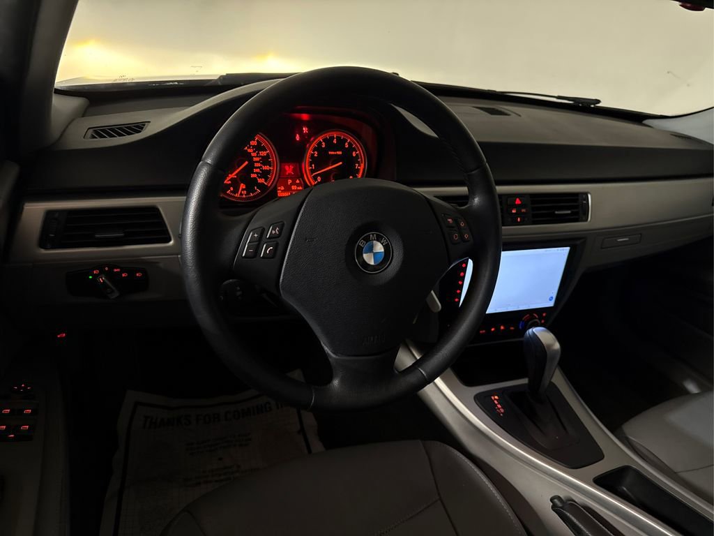 Used 2011 BMW 335i Sedan image 36