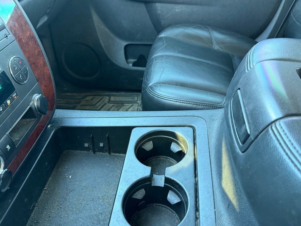 Used 2011 Chevrolet Silverado 1500 LTZ w/ LTZ White Diamond Edition image 16