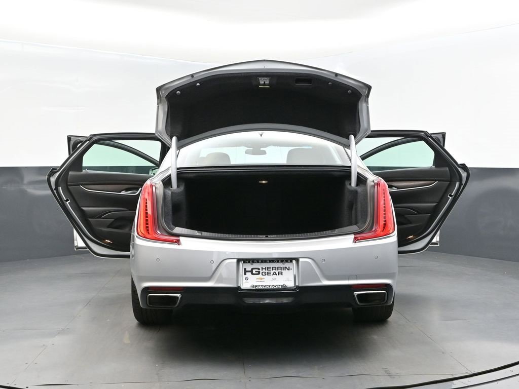 Used 2018 Cadillac XTS Luxury image 52
