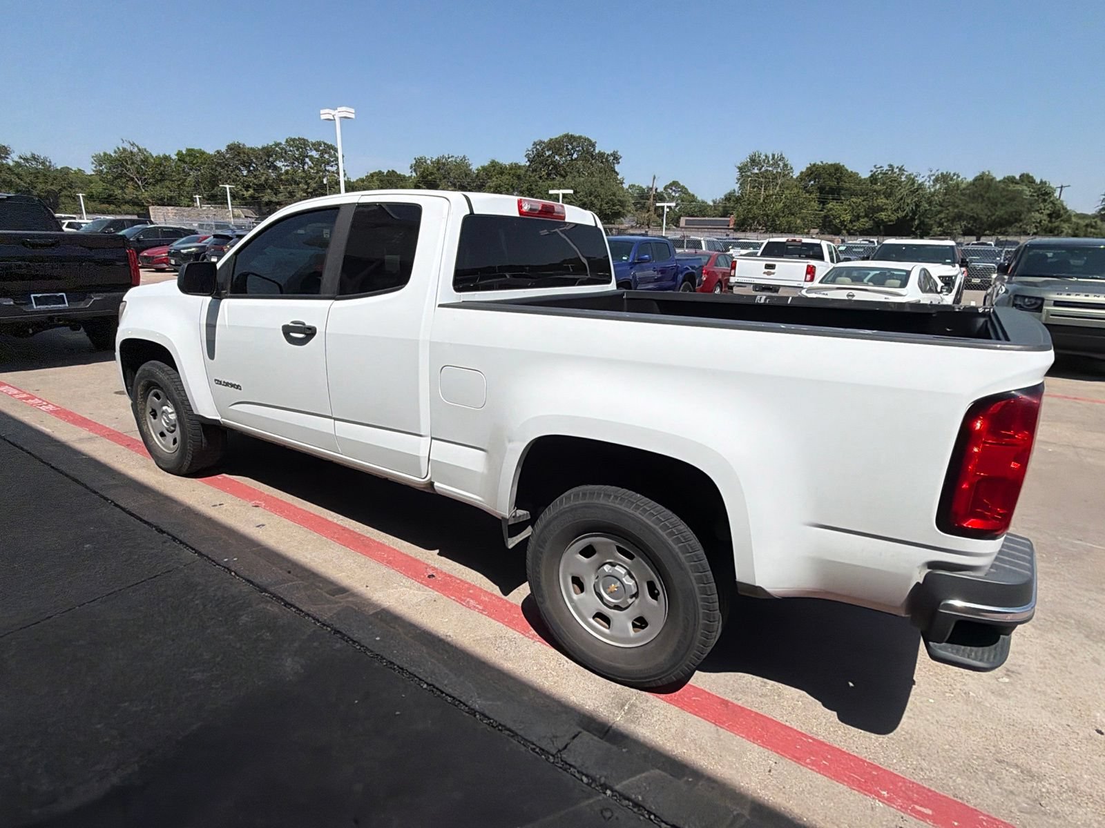 Used 2018 Chevrolet Colorado W/T w/ WT Convenience Package RWD image 4