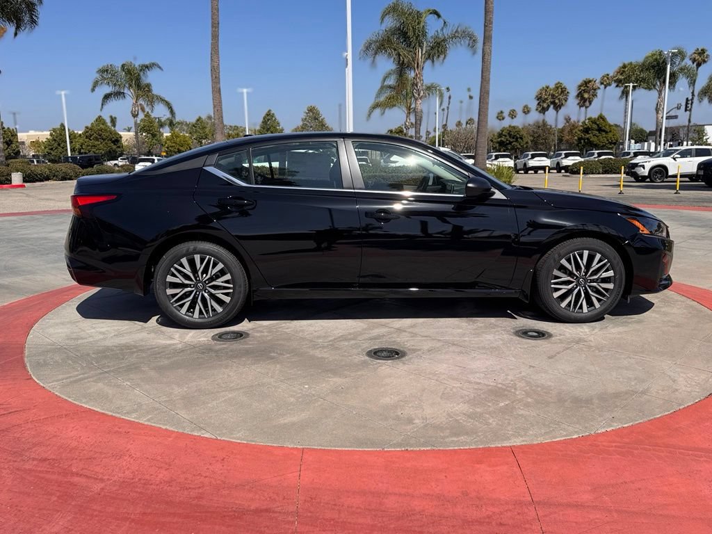 New 2026 Nissan Altima 2.5 SV FWD image 9
