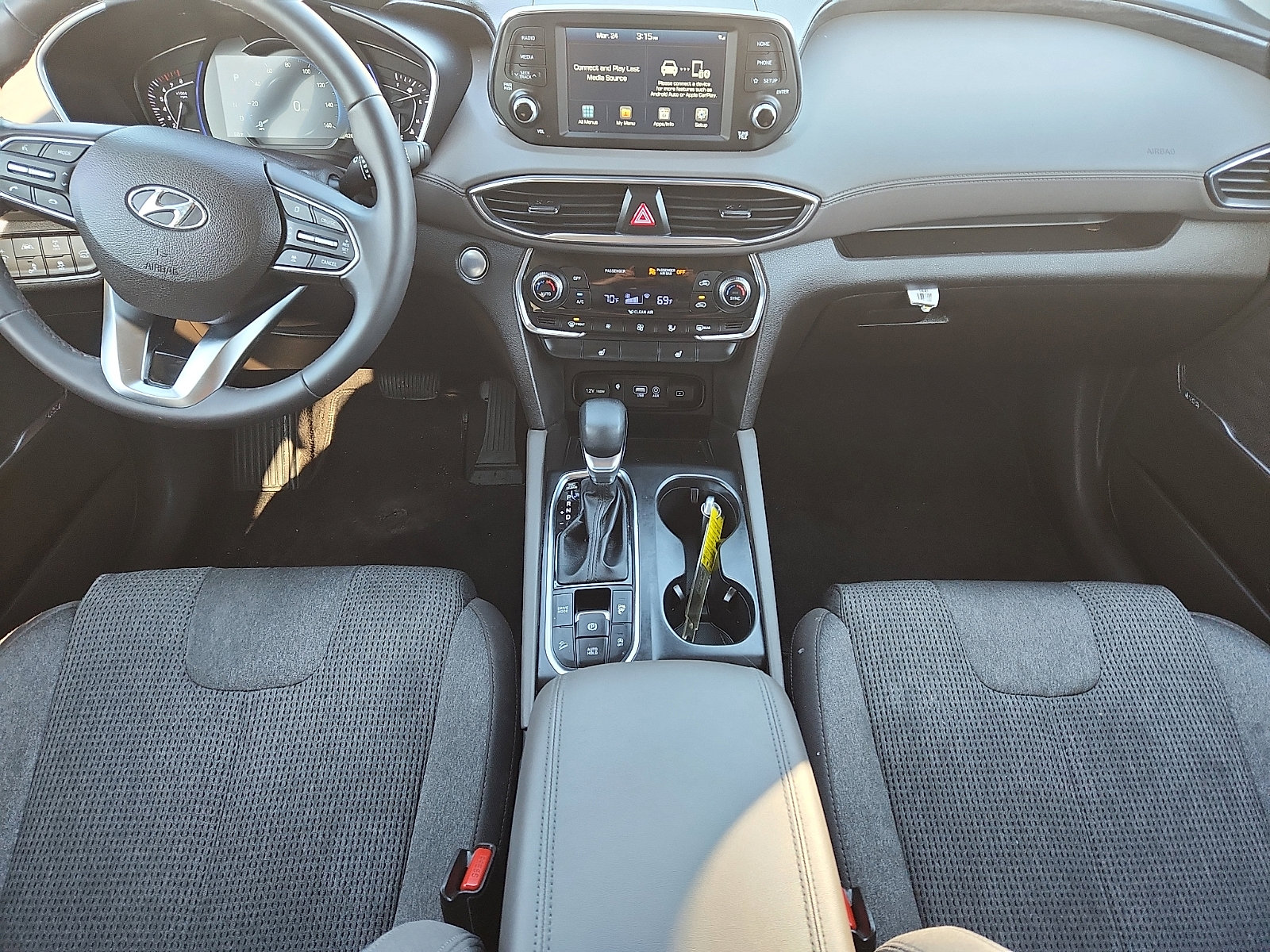 Used 2020 Hyundai Santa Fe SEL w/ Convenience Package image 9