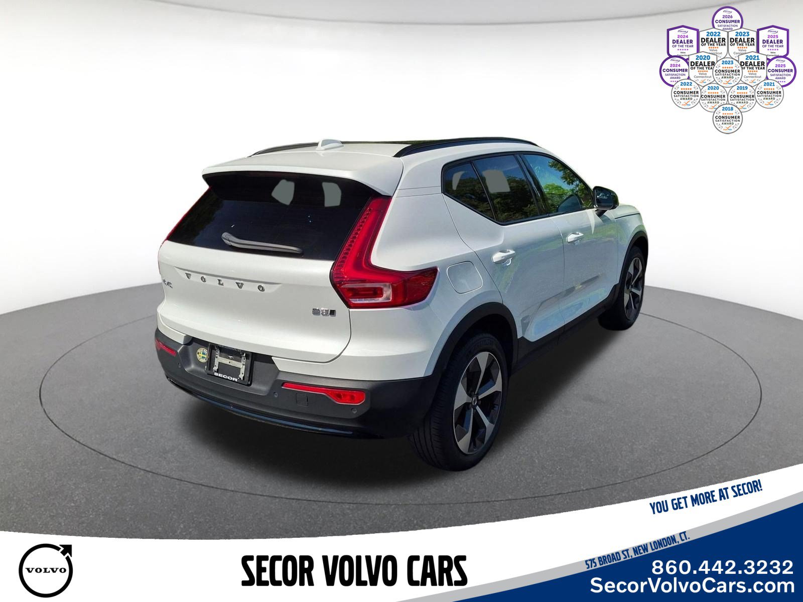 Certified 2023 Volvo XC40 B5 Plus w/ Protection Package Premier AWD/4WD image 6