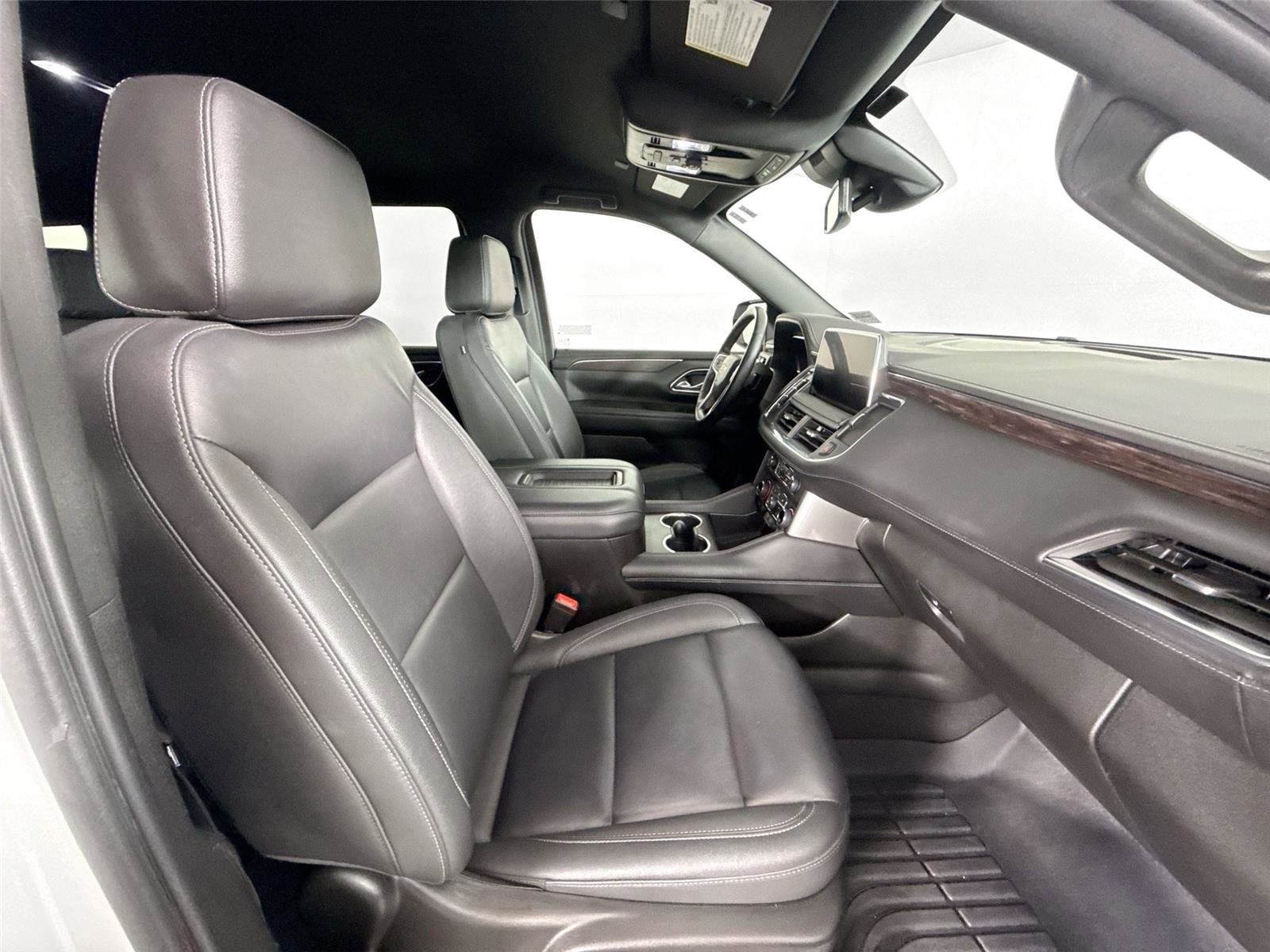 Used 2024 Chevrolet Tahoe LT w/ Luxury Package AWD/4WD image 44