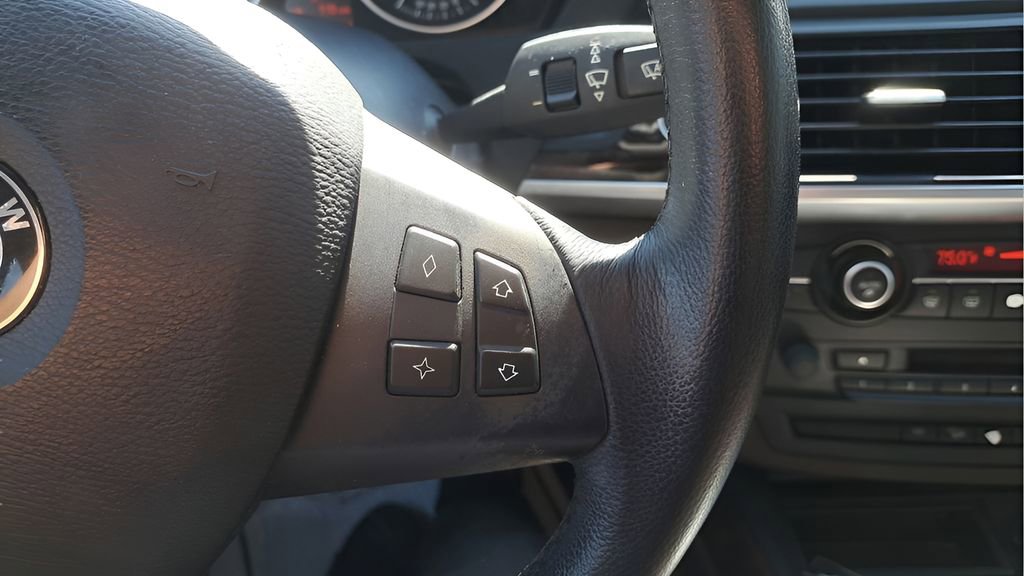 Used 2009 BMW X5 xDrive30i image 26