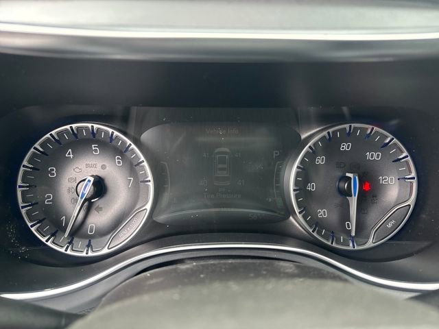 New 2026 Chrysler Pacifica Limited image 23