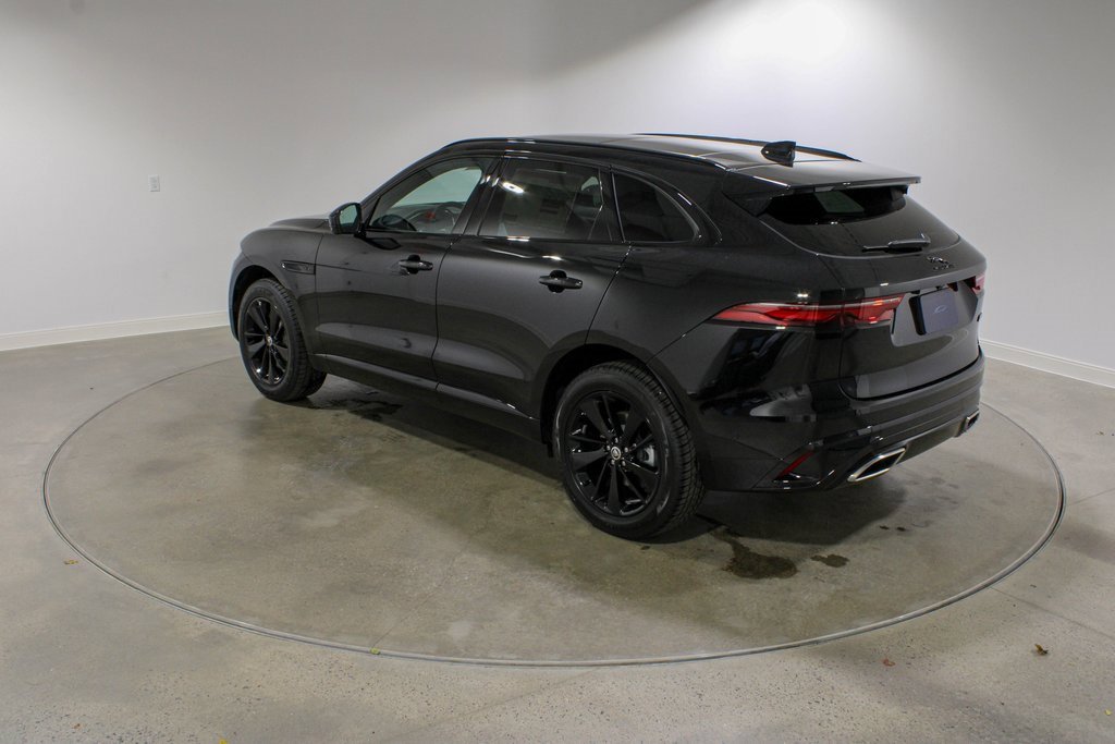 New 2026 Jaguar F-PACE R-Dynamic S image 3