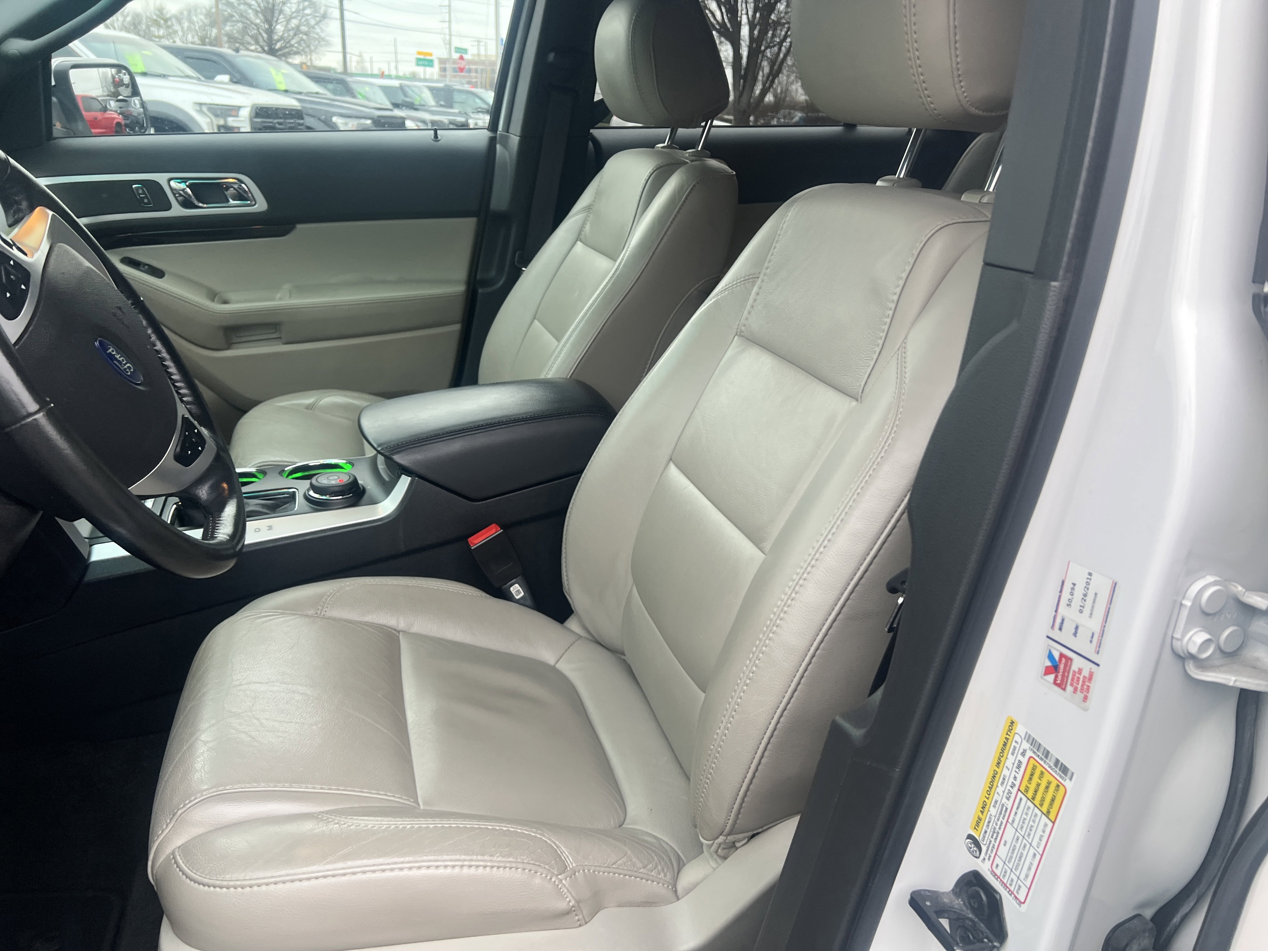 Used 2013 Ford Explorer Limited image 9