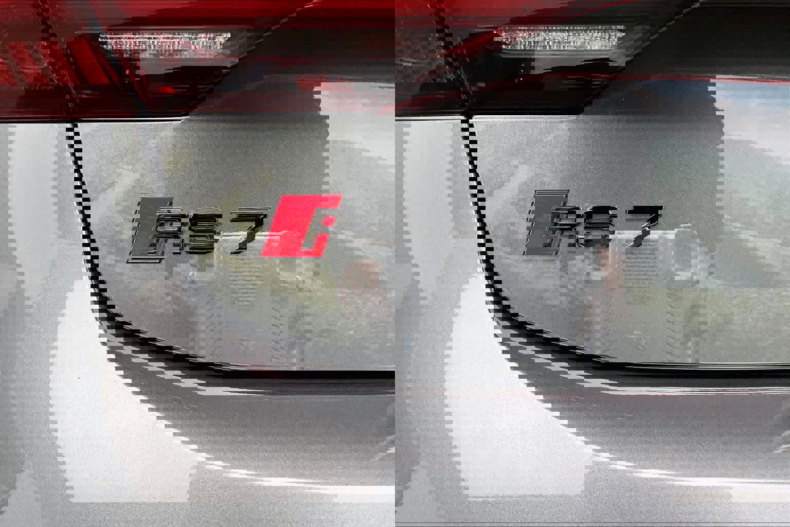 Certified 2025 Audi RS 7 Performance w/ Black Optic Package image 32