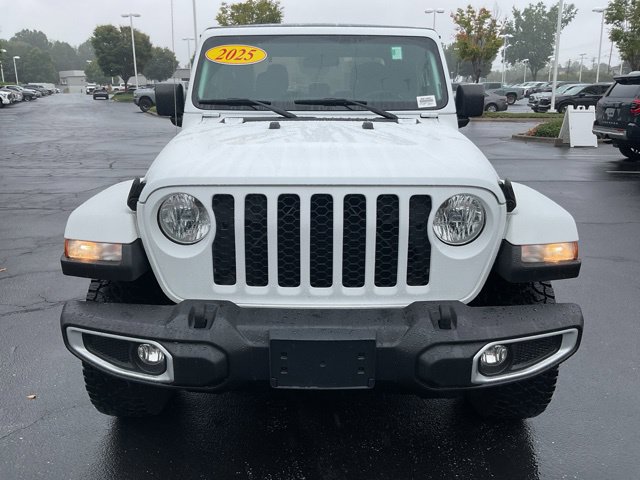Used 2023 Jeep Gladiator Sport AWD/4WD image 4