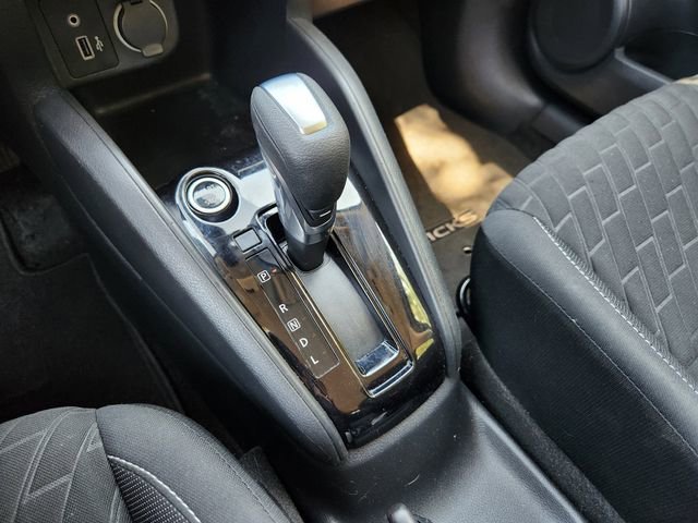 Used 2022 Nissan Kicks S image 16