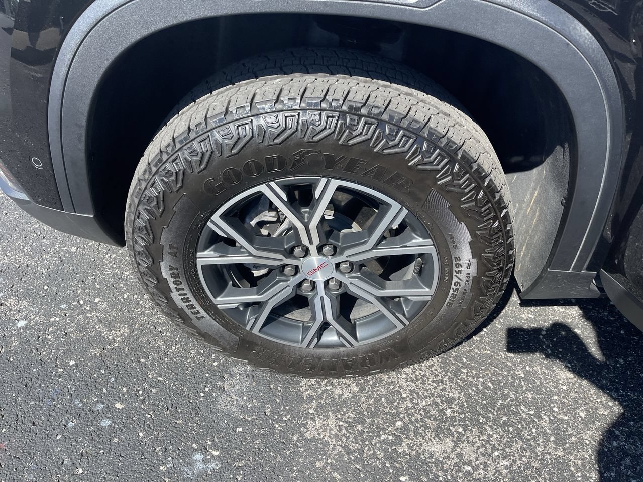 Certified 2026 GMC Acadia AT4 w/ Super Cruise Package AWD/4WD image 34