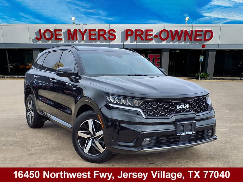 Certified 2022 Kia Sorento EX FWD image 1