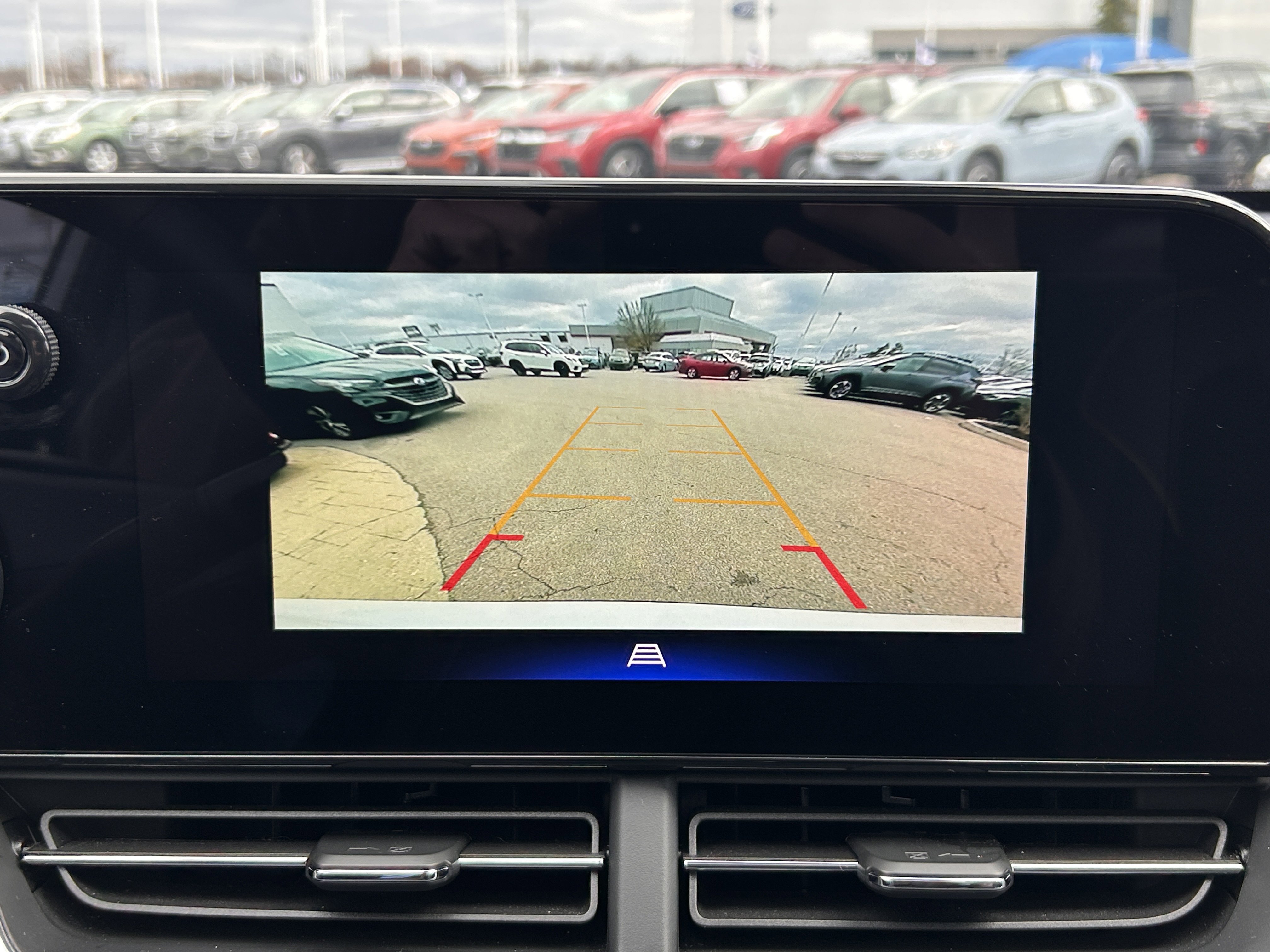 Used 2025 Chevrolet Trax ACTIV w/ Sunroof Package image 13