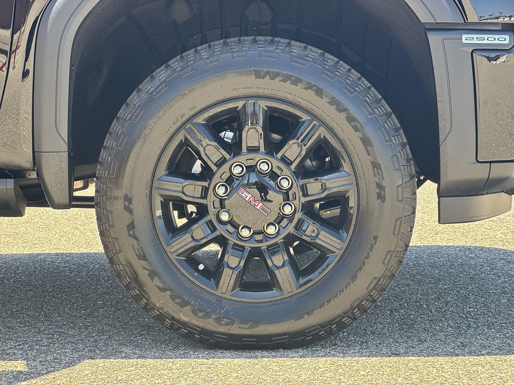 New 2026 GMC Sierra 2500 AT4 w/ AT4 Premium Plus Package AWD/4WD image 30