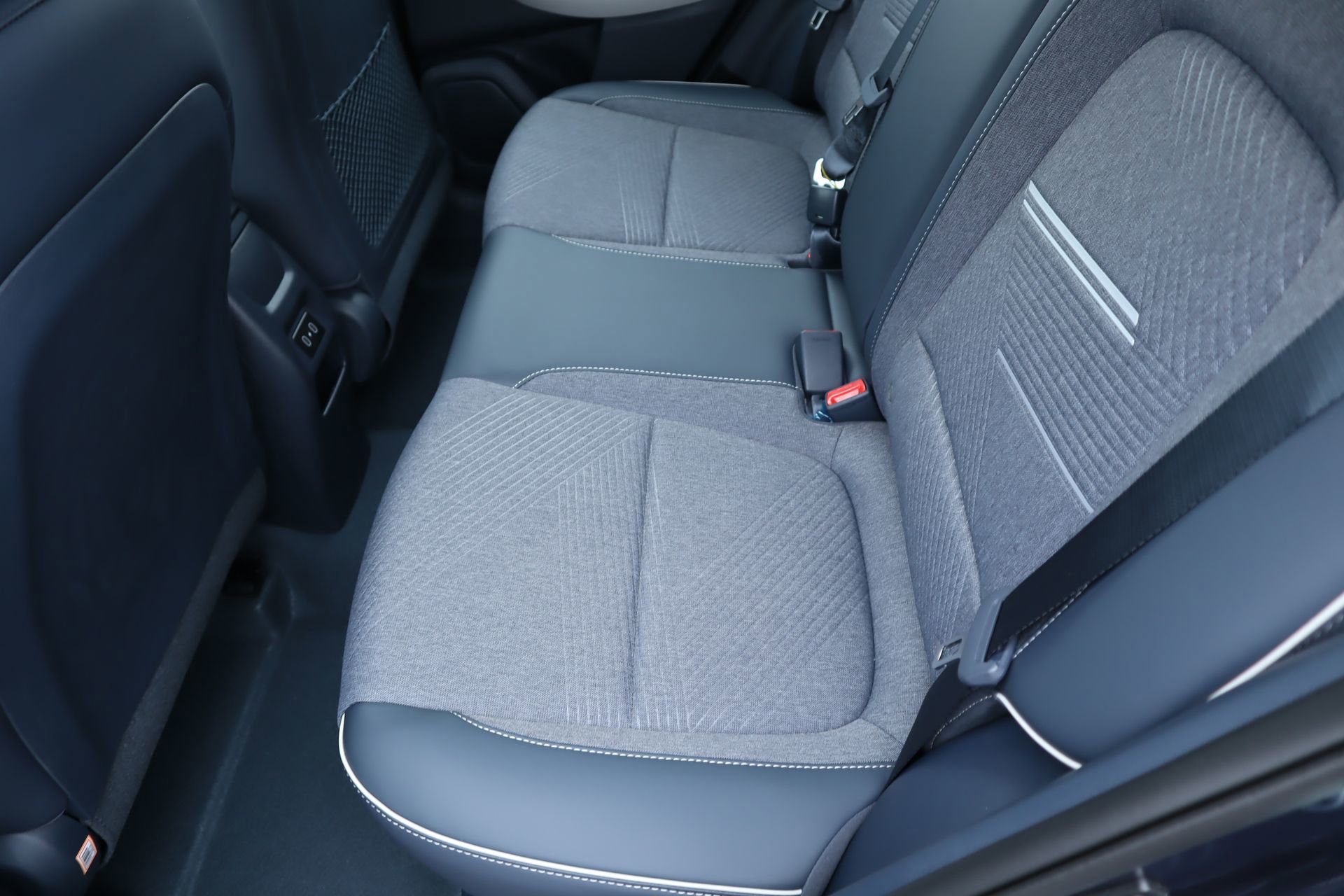 New 2026 Hyundai Venue SEL FWD image 11