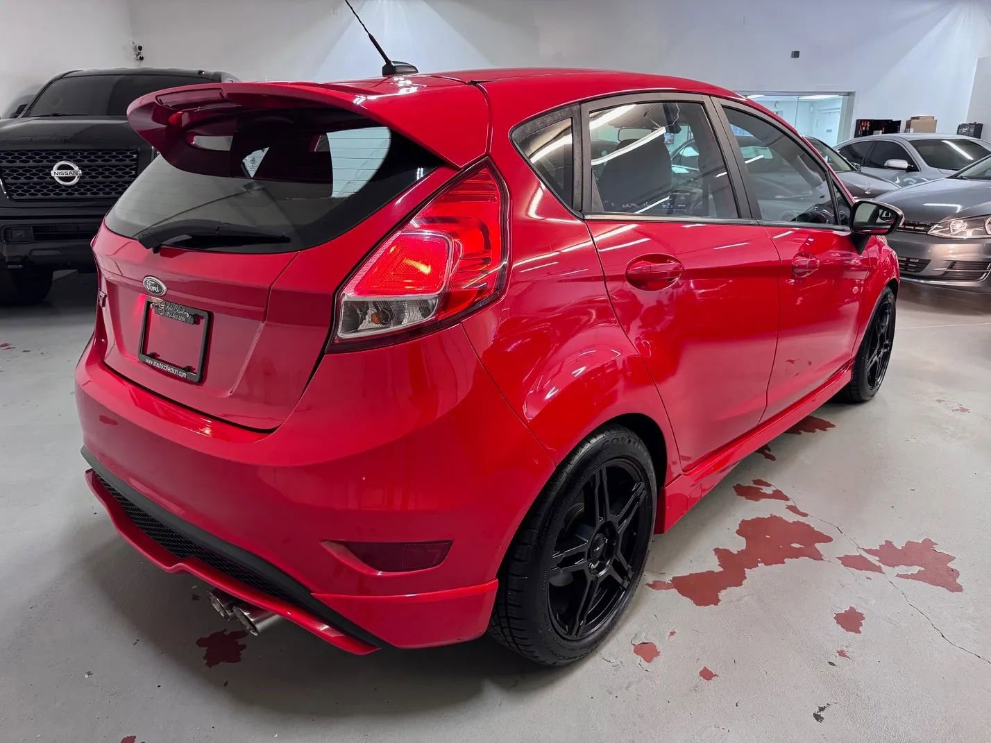 Used 2015 Ford Fiesta ST FWD image 3
