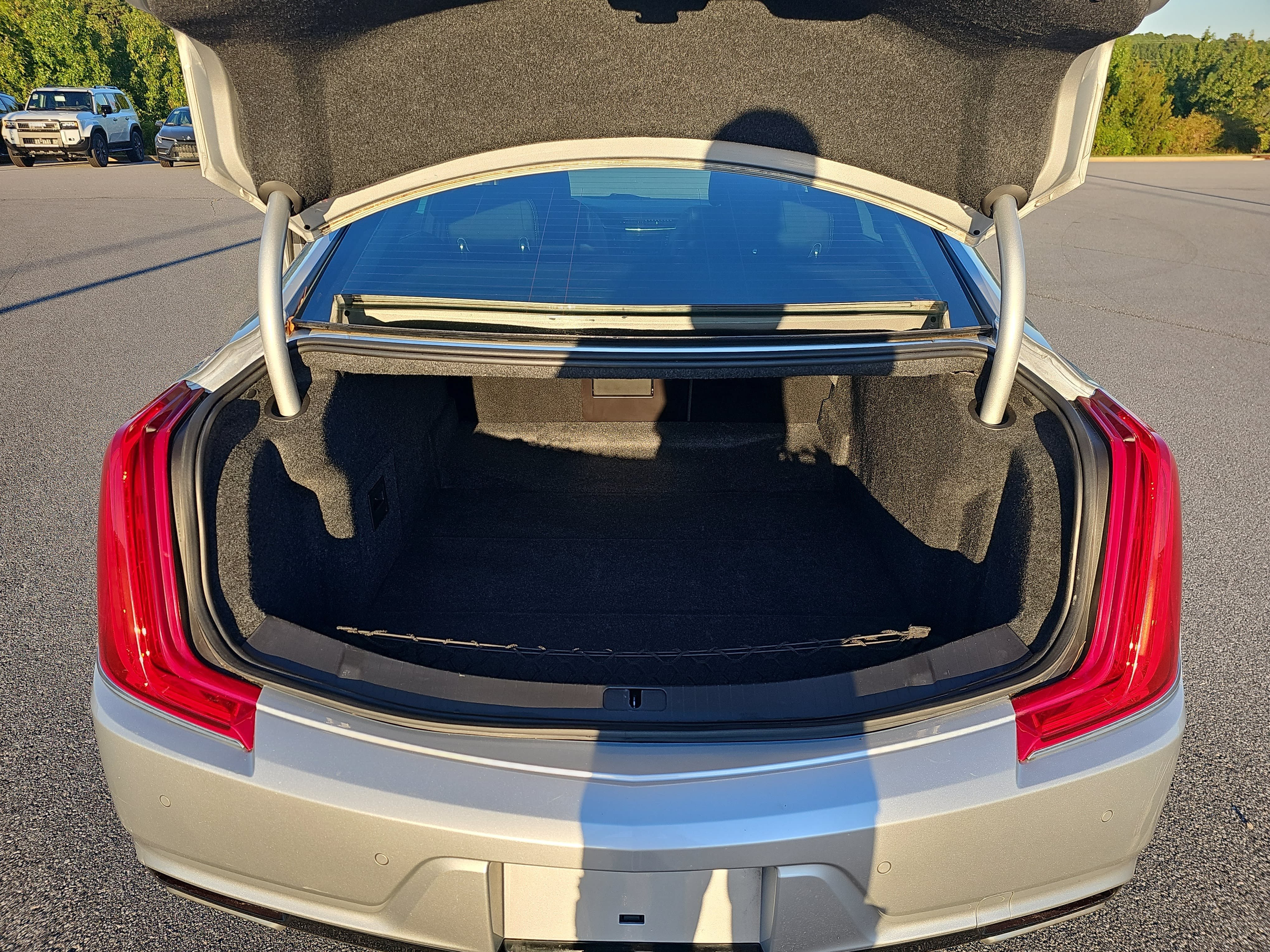 Used 2019 Cadillac XTS Luxury w/ Driver Awareness Package FWD image 13
