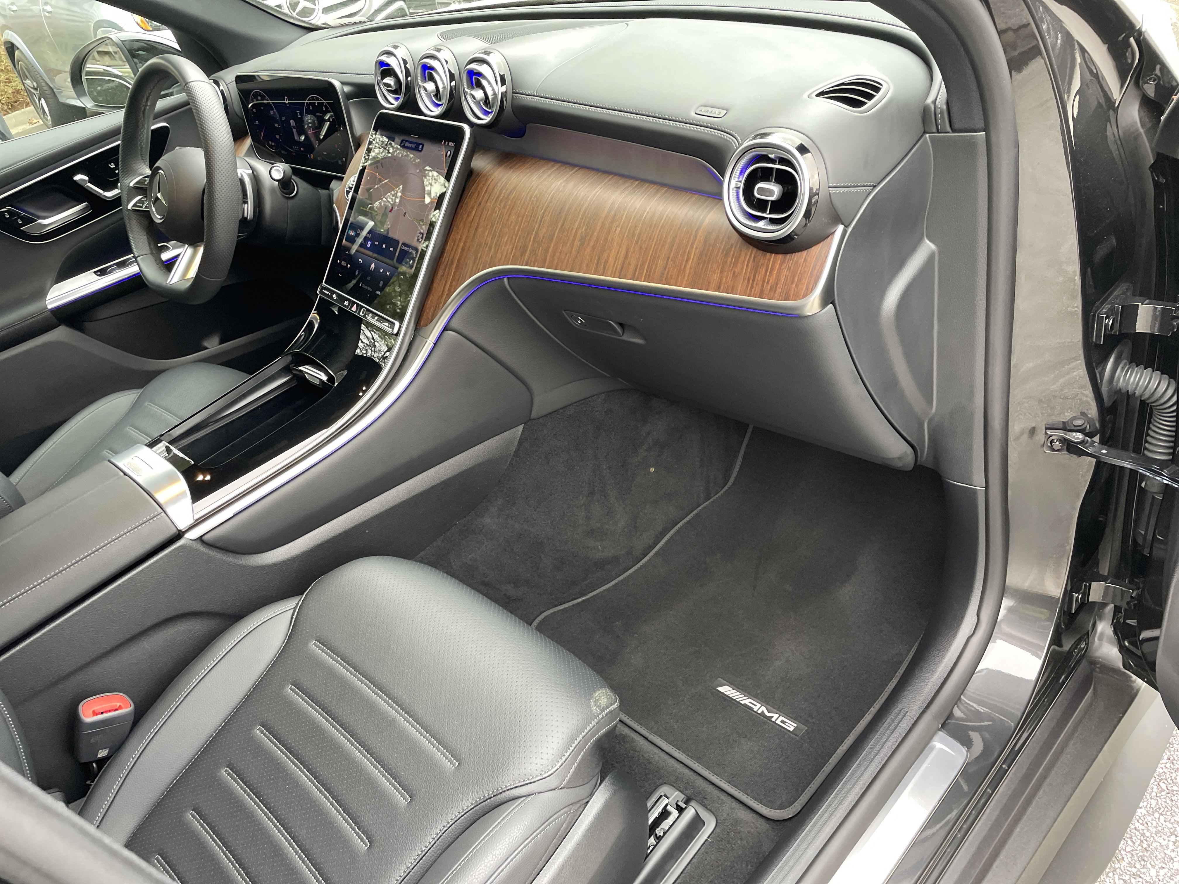 Certified 2025 Mercedes-Benz GLC 300 image 47