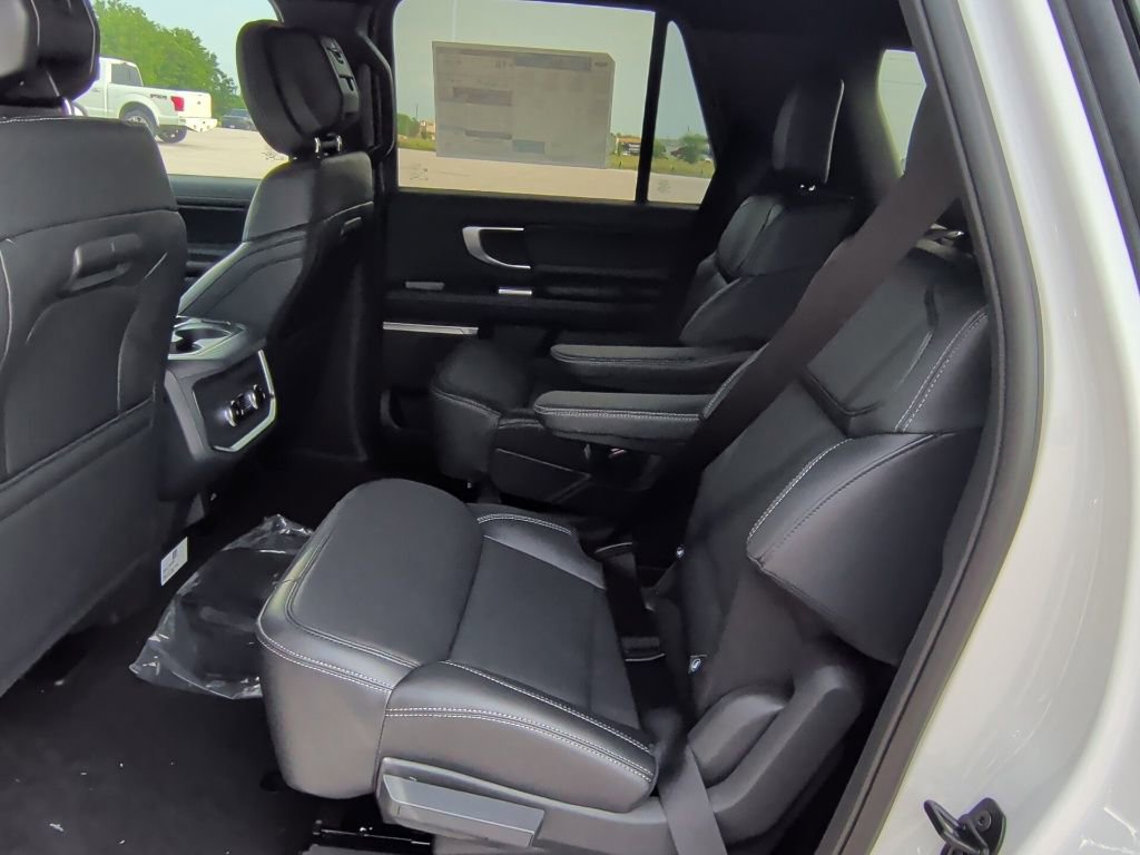 New 2026 Ford Expedition Max Platinum image 38