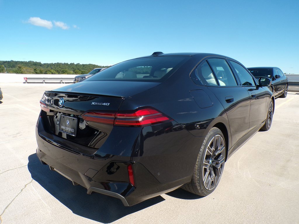Certified 2025 BMW i5 xDrive40 w/ M Sport Package image 6