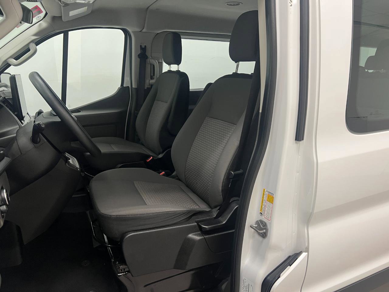 Used 2024 Ford Transit 350 XLT RWD image 25
