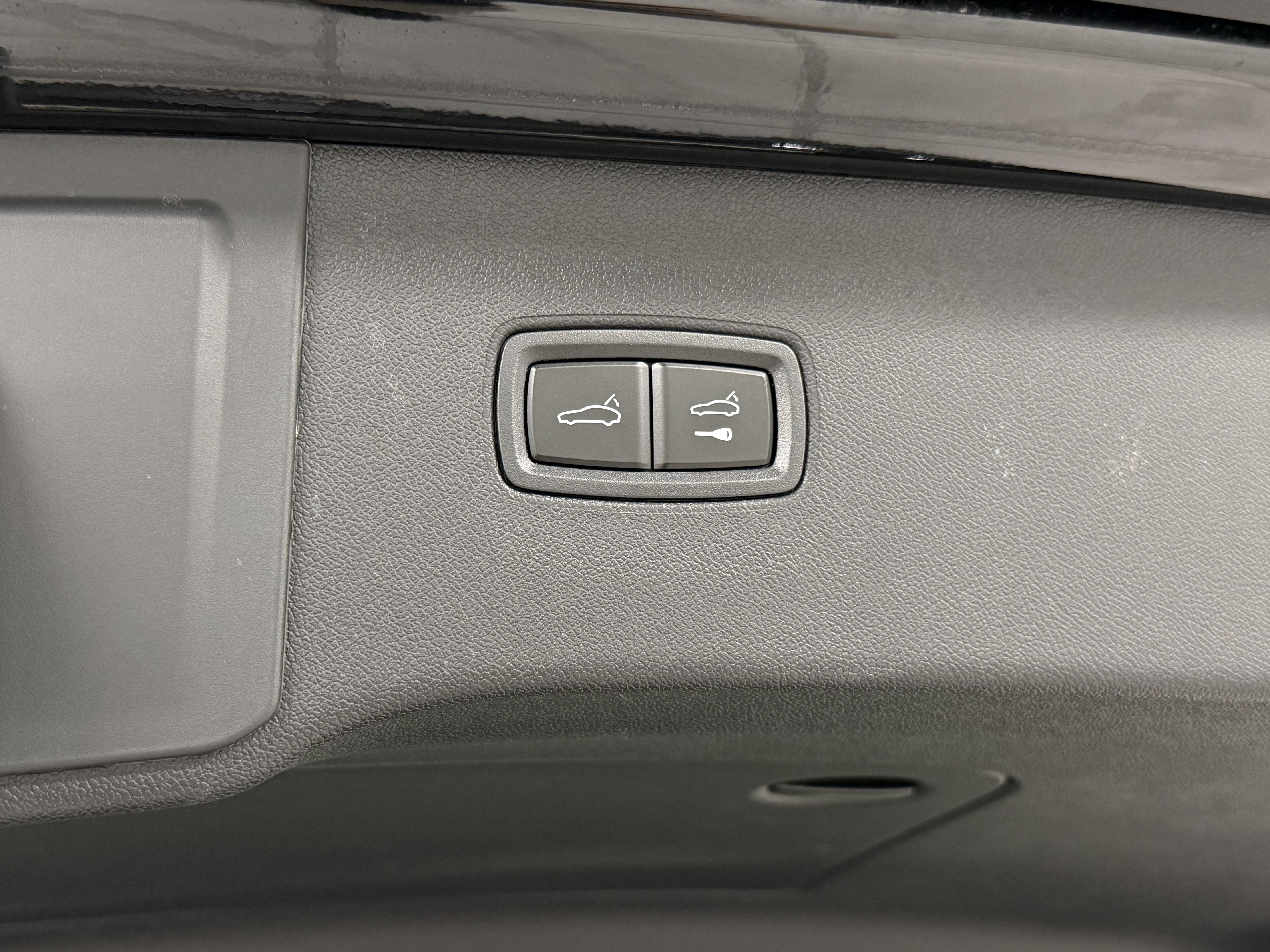 Certified 2025 Porsche Cayenne S AWD/4WD image 64
