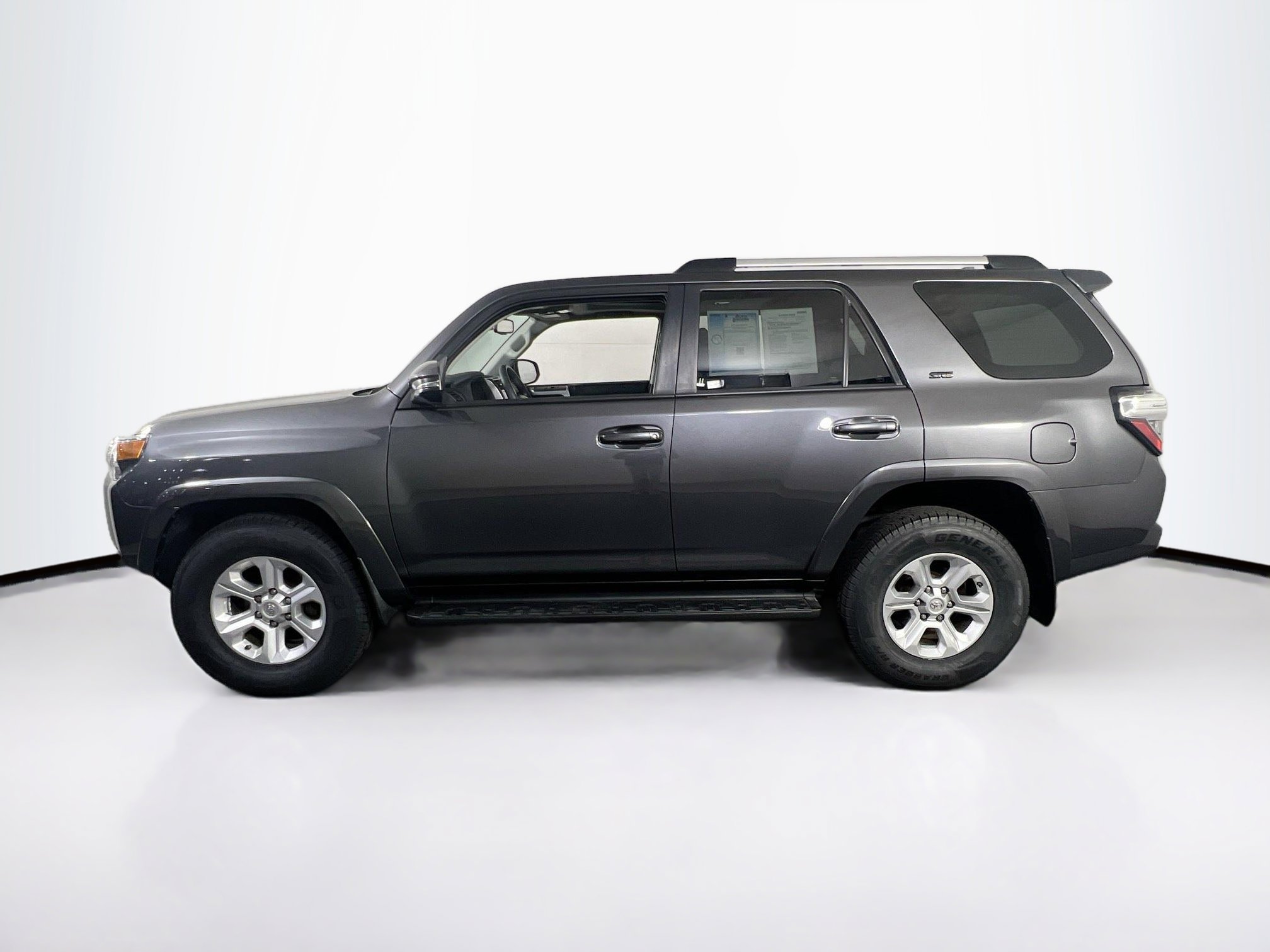 Used 2020 Toyota 4Runner SR5 Premium image 8