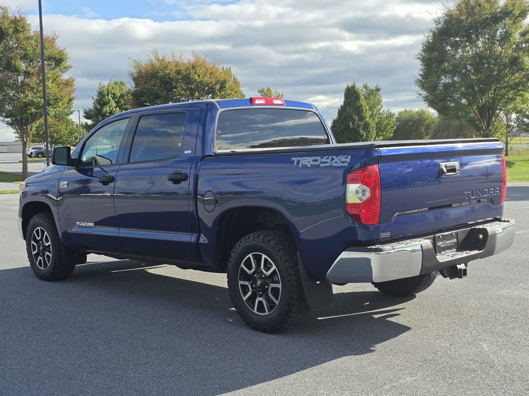 Used 2015 Toyota Tundra SR5 w/ TRD Off Road Package AWD/4WD image 9