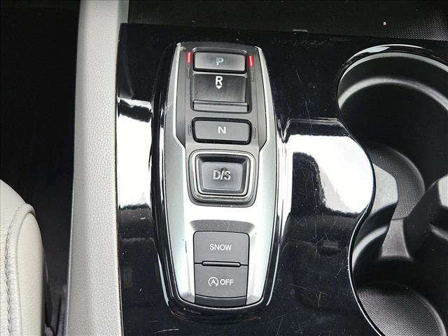 Used 2019 Honda Pilot Touring image 12