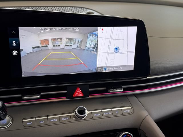 Used 2024 Hyundai Elantra SEL FWD image 18