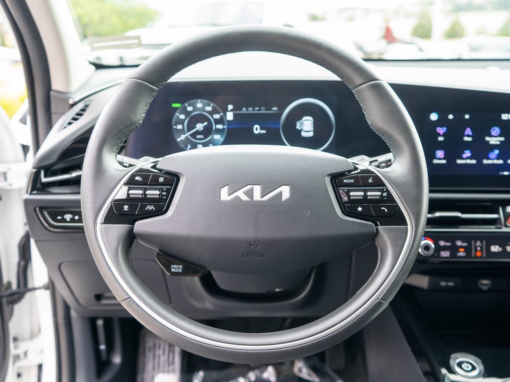 Certified 2024 Kia Niro Wind FWD image 14