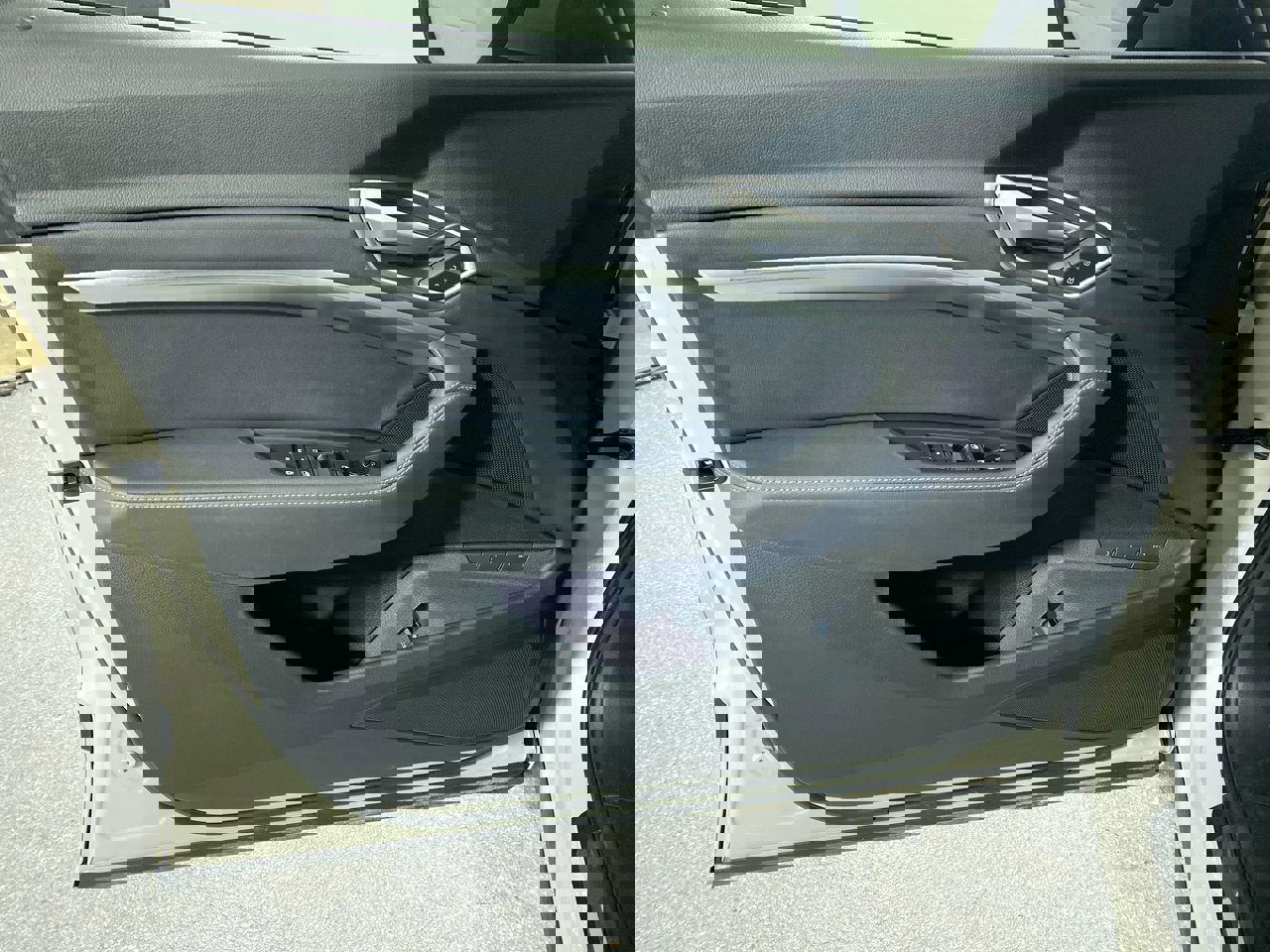 Certified 2021 Audi e-tron Premium w/ Convenience Plus Package image 20