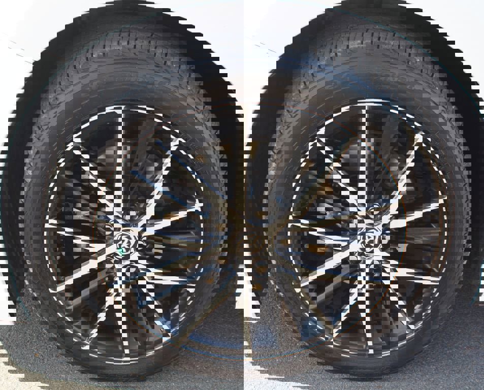 Used 2024 Toyota Camry SE image 22