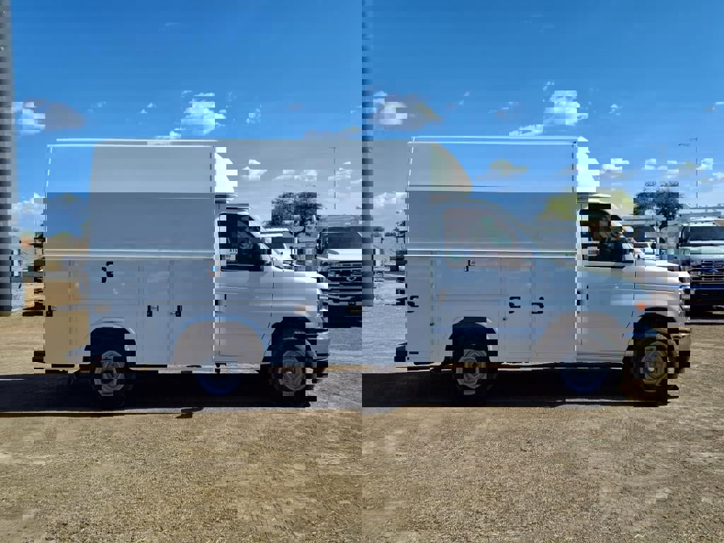 New 2026 Ford E-350 and Econoline 350 Super Duty w/ Power Equipment Group image 3