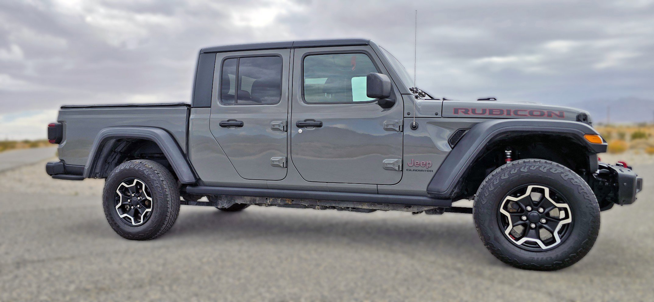Used 2020 Jeep Gladiator Rubicon AWD/4WD image 3