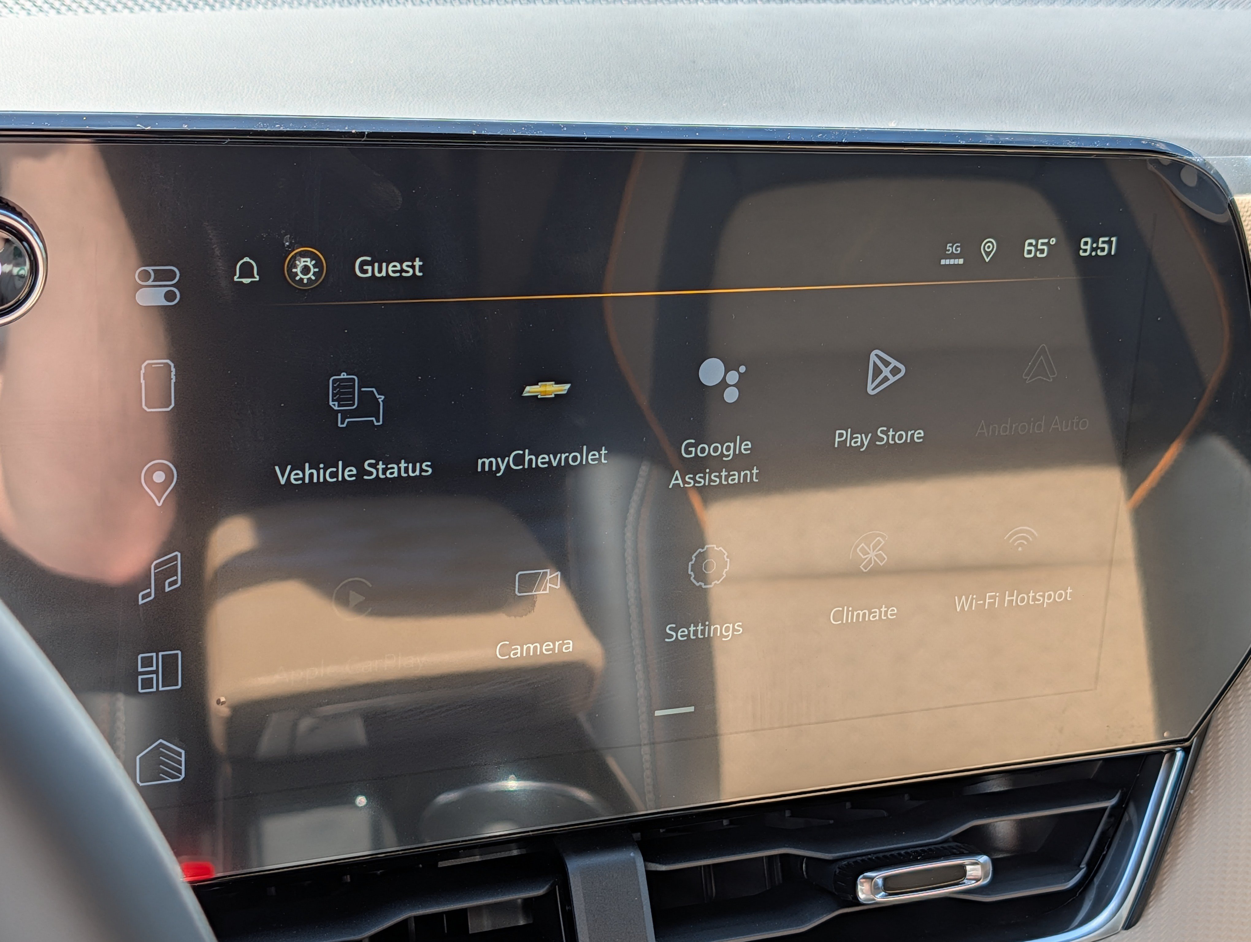 New 2026 Chevrolet Equinox ACTIV w/ Convenience Package III AWD/4WD image 16