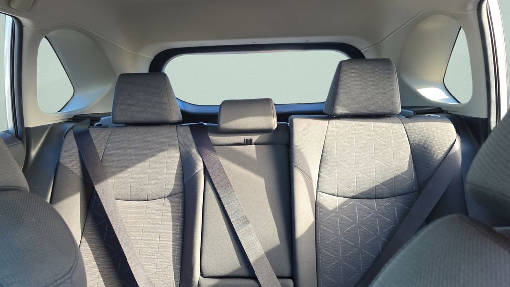 Used 2023 Toyota RAV4 XLE image 21